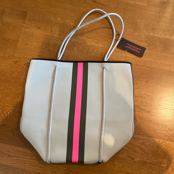 HAUTE SHORE Bags Haute Shore Expandable Duffel Bag Poshmark